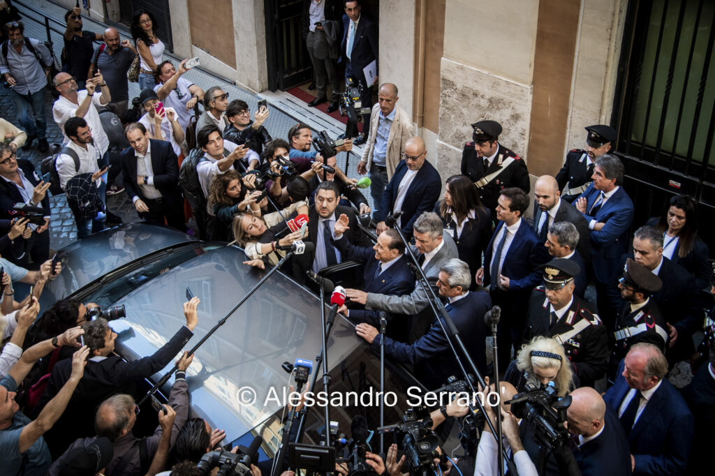 18/10/2022 Roma,Silvio Berlusconi esce dalla Camera dei Deputati dopo la riunione per eleggere i capigruppo